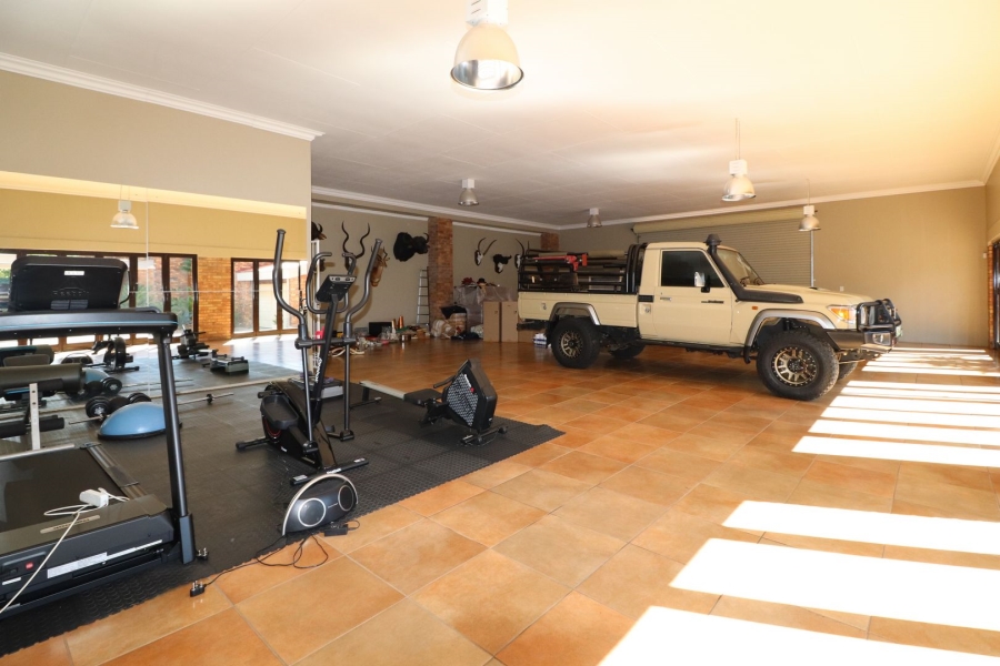 4 Bedroom Property for Sale in Wilkoppies North West